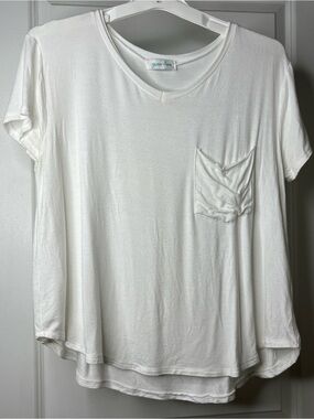 Grace and Lace‎ Perfect Pocket Tee Ivory/White Buttery Soft
